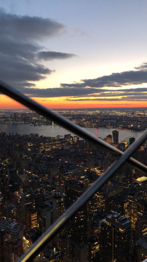 Empire State Building View, New York Vacation, Instagram Photo Editing, Peter Parker, Top View, Empire State, Empire State Building, Airplane View, Bucket List