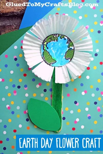 Cupcake Liner Earth Day Flower Craft - Glued To My Crafts Coffee Filter Earth Craft, Earth Art And Craft For Preschool, Paper Plate Earth Day Craft, Earthday Art Toddlers, Earth Day Suncatcher, Tree Branch Crafts, Tree Branch Art, Earth Craft, Earth Day Projects