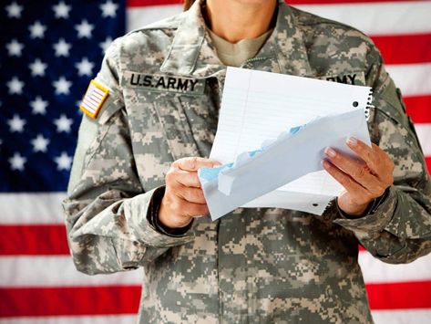 Preparing for when your child leaves for Basic Training can be extremely difficult. Here are a few encouraging and helpful tips for when your child leaves for basic training. Basic Training Graduation, Army Basic Training, Army Crafts, Air Force Families, Army Family, Basic Training, Military Mom, Army National Guard, Military Appreciation