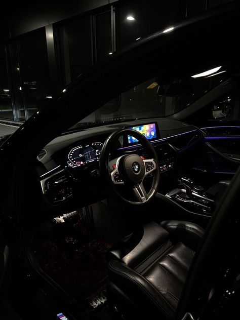 BMW M5 F90 COMPETITION LCI Bmw Interior, Bmw Sport, Bmw Love, Driving Photography, Car Mods, Super Luxury Cars, Night Driving, Black Car, Bmw Cars