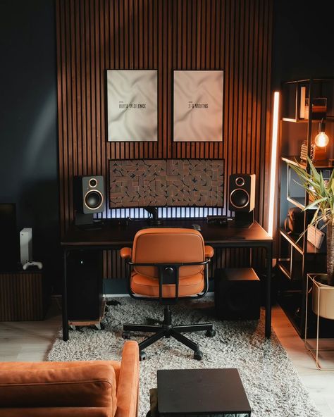 Ruang Studio Musik, Studio In Casa, Home Music Rooms, Interior Kantor, Modern Home Offices, Home Studio Setup, Wooden Ceiling, Small Home Offices, Interior Design Per La Casa