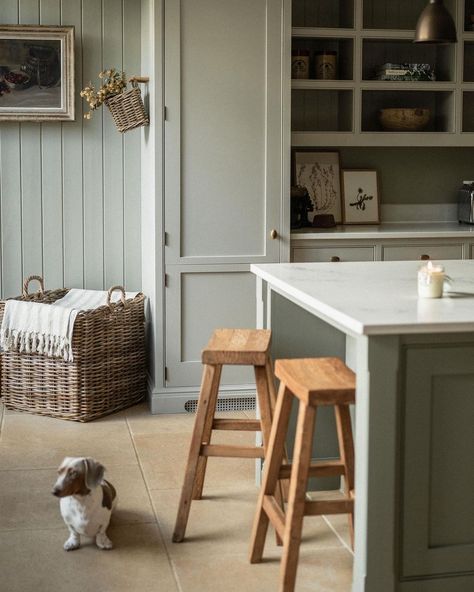 Millen-Gordon Home | Can you believe my love of Sage hasn’t made it onto the home account yet? Clearly I’ve been slacking and my unplumped cushions are a… | Instagram Lidia Millen, Nigella Lawson Kitchen Interior, Millen Gordon Home, Lydia Millen Kitchen, Period Property Kitchen, Lydia Millen Home, Georgian Kitchen Island, Chimney Breast Kitchen Range Cooker, Modern Traditional Home