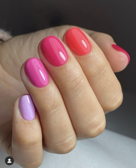 Multi Pink Nails Color Combos, Different Pink Nails, Sherbet Nails, Fun Pink Nails, Pink Gradient Nails, Autumn Nail Ideas, Unghie Sfumate, Pretty Nail Colors, Nagellack Trends