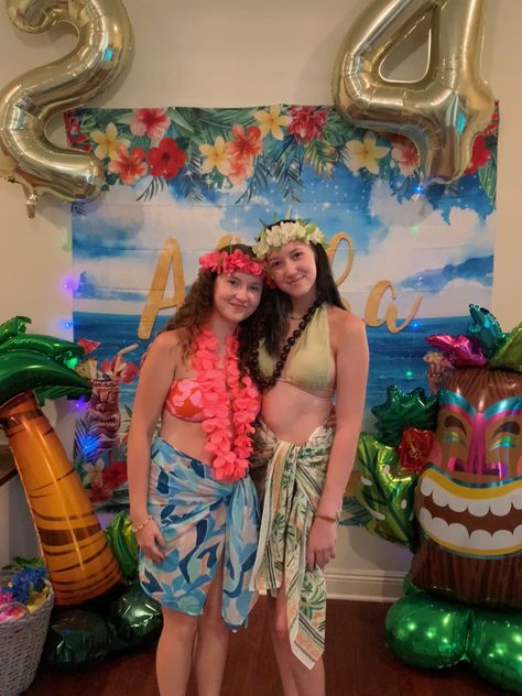 simple party costumes Hawaiian Outfits, Party Costumes, Hawaiian Outfit, Costume Party, Pins, Quick Saves