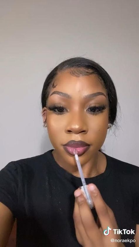 Easy Makeup Looks Black Women, Makeup Routine Black Women, Natural Makeup For Black Women, Melanin Makeup, Flawless Face Makeup, Face Beat Makeup, Natural Glam Makeup, Light Makeup Looks, Tiktok Makeup