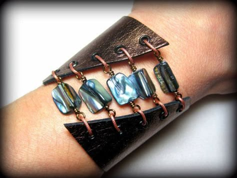 25+ Best Ideas about Leather Cuff Bracelets on Pinterest | Leather ... Leather Jewelry Bracelet, Leather Jewelry Making, Handmade Leather Jewelry, Steampunk Leather, Leather Jewellery, Metal Cuff Bracelet, Jewelry By Material, Tiffany Jewelry, Leather Corset