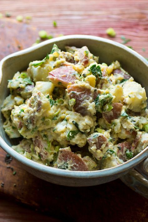 Mashed Potato Salad, Potato Salad With Egg, Classic Potato Salad, Bbq Side Dishes, Potato Salad Recipe, Bbq Sides, Leftover Mashed Potatoes, Side Dishes For Bbq, Herb Recipes