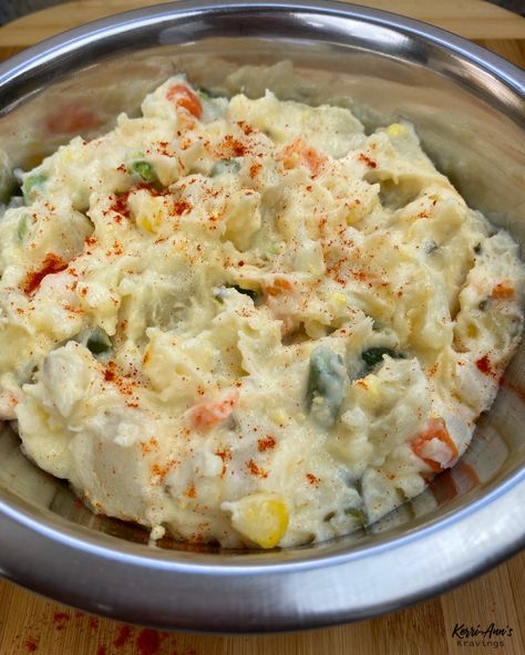 My Caribbean potato salad is tried & true & always a crowd pleaser. It’s cookout approved✅ & will not dishonor the ancestors.  It’s quick, easy and absolutely delicious. 

Summer still a keep this year (summer is still happening this year) & this will be your new cookout and potluck bestie. 😁

One Love 🖤

#potatosalad #kerriannskravings Savory Potato Salad, Grilled Potato Salad, Best Potato Salad Recipe, Roasted Potato Salads, Potato Salad Dressing, Southern Potato Salad, Potato Salad Recipe Easy, Beet Salad Recipes, Classic Potato Salad