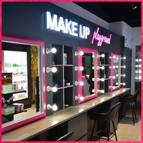 Makeup Store Interior Retail Design, Makeup Shop Design Interior, Makeup Bar Ideas, Luxury Makeup Studio, Artist Studio Ideas, Makeup Shop Design, Makeup Suite, Makeup Store Design, Makeup Studio Design