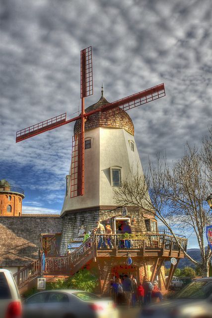 Tilting At Windmills, Solvang California, Windmill Water, Solvang Ca, Holland Windmills, Old Windmills, Motel 6, Awesome Architecture, Danish Pastry