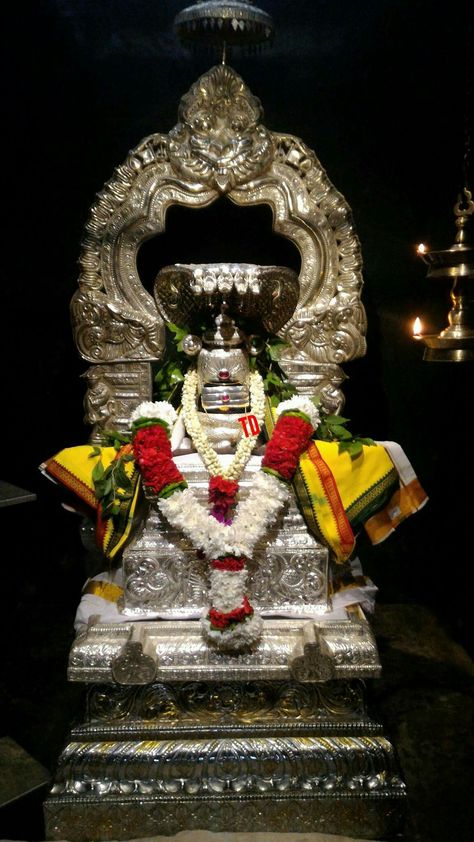 Sivalingam Images Hd, Sivalingam Images, Siva Lingam, God Photos, Android Wallpaper Dark, Namah Shivaya, Lord Mahadev, Lord Murugan Wallpapers, Lord Siva