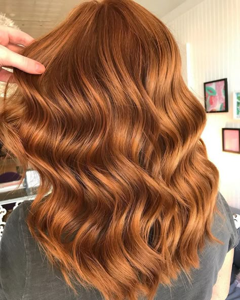 Copper Hair Formula, Wella Education, Hair Color Gloss, Brown And Pink Hair, Red Balayage Hair, Red Hair Inspiration, Natural Red Hair, Red Hair Inspo, Hair Color Formulas