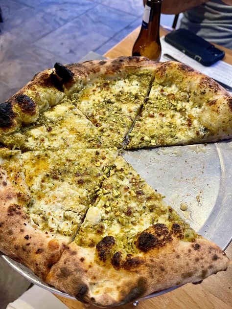 Pistachio Pizza, Pistachio Aesthetic, Sweet Pizza, City Summer, Food Aesthetics, Grand Tour, Pretty Food, Aesthetic Food, Main Course