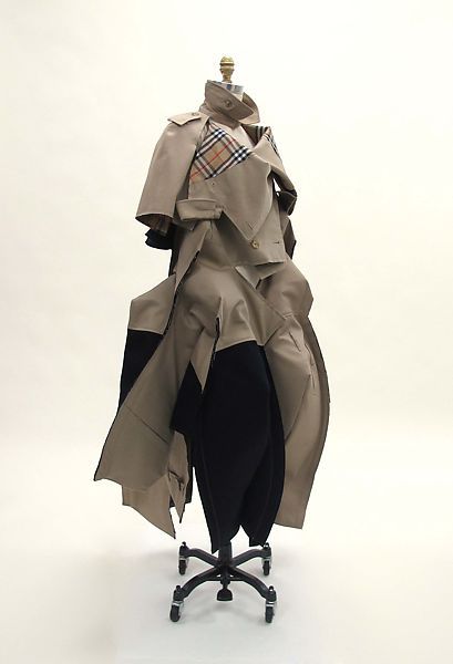 Comme des Garçons | Trench coat | Japanese | The Metropolitan Museum of Art Deconstruction Fashion, Rei Kawakubo, Fantasy Dress, Coat Design, Sportswear Women, Metropolitan Museum Of Art, Military Fashion, Metropolitan Museum, Japanese Fashion