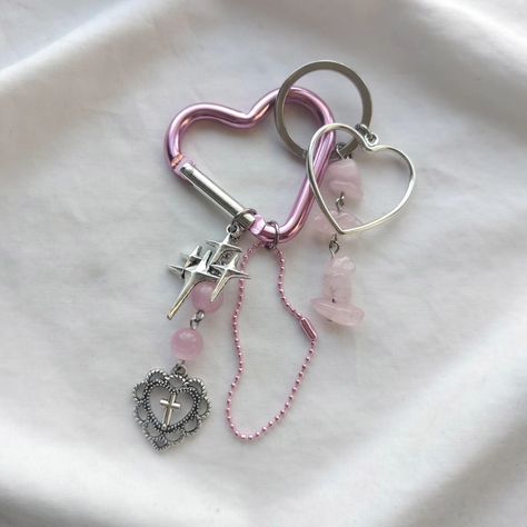 a custom keychain I did a while back - my customs are closed at the moment but I'll be posting when they're back open! - - - - - - - - - - #jewelry #handmadejewelry #handmade #aesthetic #accessories #smallbusiness #fairycore #fairy #custom #customjewelry Sew Keychain, Dopamine Jewelry, Aesthetic Keychain, Fairycore Fairy, Handmade Aesthetic, Chain Keychain, Aesthetic Accessories, Key Charms, Beaded Earrings Tutorials