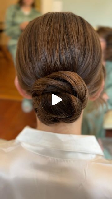 Charleston Bridal Hairstylist on Instagram: "Combining several hair inspiration photos can help create a personalized bridal look that reflects your unique style. Here’s how you can do it:

💟 Select your inspiration photos: Choose two or more  hair inspiration photos that have  different elements you love. Look for specific details like face framing , type of curl, or overall vibe that resonate with you.

💟 Identify key features: Look at each photo and see what features stand out to you. It could be the texture, volume, curl, or any other specific aspect that speaks to you. 

💟 Create a mood board: If possible, create a visual mood board using all inspiration photos.

💟 Customization and experimentation: Work with your hairstylist to customize the hairstyle based on your hair type, len Create A Mood Board, Bridal Hairstylist, Inspiration Photos, Types Of Curls, Bridal Look, Face Framing, Bridal Looks, Charleston, Hair Inspiration