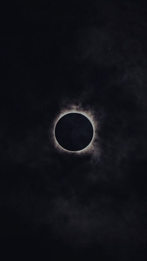 Aesthetic Pictures Black, Eclipse Project, Between Earth And Sky, Dark Rise, Eclipse Photography, Sunset Shadow, Shadow Aesthetic, 2024 Eclipse, Earth And Sky