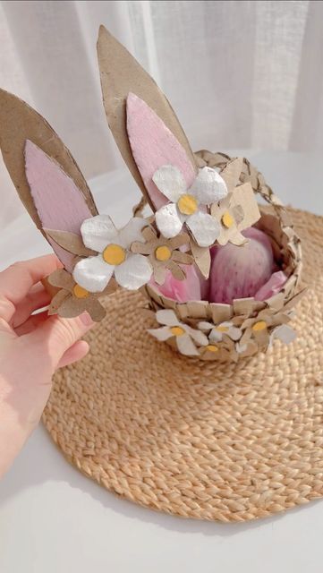 Easter Craft With Egg Carton, Easter Cardboard Crafts, Cardboard Easter Eggs, Egg Carton Rabbit, Bunny Cardboard, Cardboard Rabbit, People Thinking, Rabbit Crafts, Wine Shop