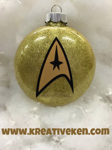 Ken's Kreations: STAR TREK ORNAMENTS Geek Christmas Ornaments, Star Trek Christmas, Star Trek Party, Nerd Christmas, Nerdy Christmas, Geek Christmas, Christmas Crafts For Kids To Make, Geek Crafts, Glitter Ornaments