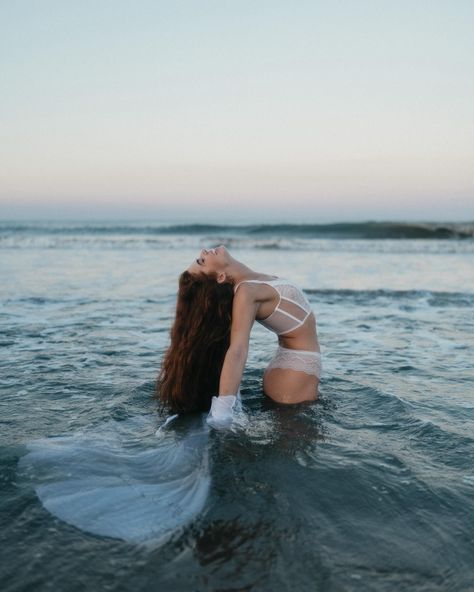 Throwback to this dope beach set with @mmichaelafox ✨ looking at these now we were in that water 🤣 i didn’t realize how deep we were in some of these shots! Still have availability for some end of Summer beach sessions. DM me to get started 🫶🏾 Norfolk, VA Photographer Blue Hour Beach, Lake Portrait, Beach Editorial, Lake Photoshoot, Water Shoot, Summer Picture Poses, Water Pictures, Beach Sessions, Norfolk Va