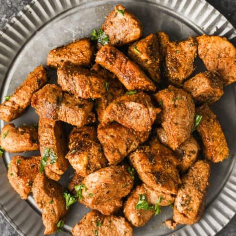 Pork Chunks, Meaty Appetizers, Pork Tenderloin Rub, Bbq Dipping Sauce, Cajun Pork, Easy Pork Tenderloin Recipes, Easy Pork Tenderloin, Bacon Wrapped Appetizers, Pork Bites