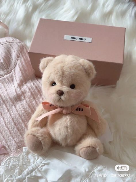 Pink Plushies Aesthetic, Soft Toys Aesthetic, Teddy Bear Room Decor, Cute Teddy Bear Pics, Plushies Cute, Cute Teddy Bears, Cute Stuffed Animals, Cute Little Things, Cute Toys