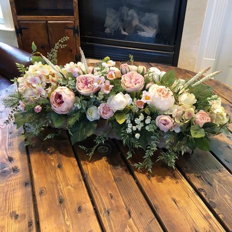 Sweetheart Table Centerpiece, Bridal Floral Crown, Large Floral Arrangements, Winchester Va, Spring Floral Arrangements, Fall Flower Arrangements, Arrangement Floral, Bridal Shower Flowers, Fall Floral Arrangements