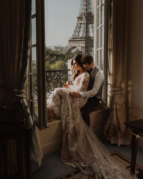 Destination wedding  elopement photographer in Europe  world Barcelona Elopement, Elopement Shoot, Dreamy Places, Barcelona Wedding, Indie Wedding, Photography Trends, Montmartre Paris, Rumor Has It, Wedding Session