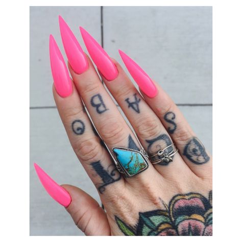 Beautiful & Pretty Pink Stiletto Dragon Claw acrylic long nails Edgy Stiletto Nails, Stelito Nails, Summer Stiletto Nails, Pink Stiletto Nails, Blue And Silver Nails, Long Fingernails, Stilleto Nails Designs, Long Stiletto Nails, Gel Nail Tips