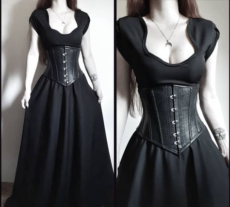 134 Likes, 11 Comments - 𝓞𝓷𝔂𝓰𝓮𝓷 (@onygen) on Instagram: “Simple maxi dress + simple underbust corset = such a perfect summer goth outfit. Both are designed…” Corset Dress Outfit, Shirt Over Dress Outfit, Maxi Dress Simple, Corset Outfit Aesthetic, Summer Goth Outfits, Simple Maxi Dress, Simple Maxi, Strega Fashion, Corset Outfits