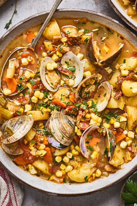 Manhattan Style, Manhattan Clam Chowder, Salt Pork, Oyster Crackers, Tomato Broth, Seafood Seasoning, Tossed Salad, Clam Chowder, Chowder Recipes