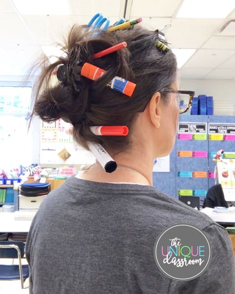 Last-minute crazy hair day creation for #redribbonweek 🤪✏️✂️🖍 Of course, this is probably what teachers look like on an average day 😂 Things were either falling out of my hair, or I’d forget I had this stuff there and remember mid-conversation with someone 🤷🏻‍♀️ #crazyhairday #crazyhairdayatschool Crazy Hair Day For Teachers Short Hair, Easy Crazy Hair Day Ideas For Teachers, Wacky Hair Day Ideas For Teachers, Crazy Hair Day For Teachers, Crazy Hair Day At School For Girls Easy, Crazy Hair For Kids, Easy Professional Hairstyles, Five Minute Hairstyles, Spirit Days