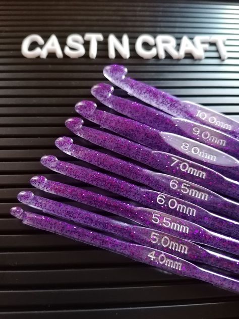 A perfect 9 piece set of epoxy resin crochet hooks. Resin Crochet Hook, Crochet Essentials, Resin Crochet, Custom Crochet Hooks, Resin Arts, Aesthetic Crochet, Custom Crochet, Resin Craft, Crochet Hook