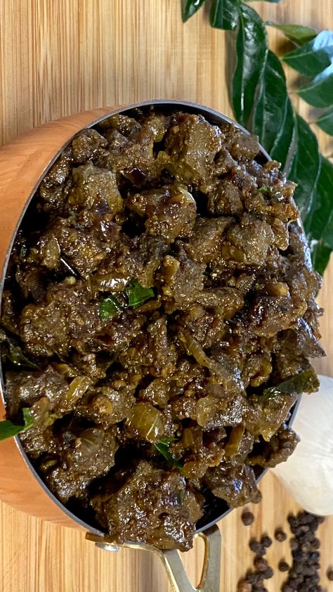 Liver Fry Indian, Goat Liver Recipes, Sheep Liver Recipe, Mutton Liver Recipes, Lamb Liver Recipes, Liver Curry Recipe, Liver Fry Recipe, Liver Fry, Kashmiri Food