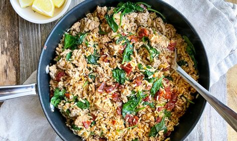 Greek Turkey and Rice Skillet - Macrostax Turkey And Rice, Greek Turkey, Turkey Rice, Rice Skillet, Macro Friendly Recipes, Red Lentil Soup, Garlic Olive Oil, Macro Meals, Ground Turkey Recipes