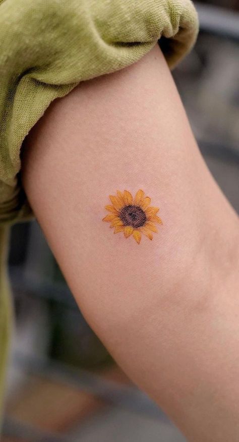 Cute Sunflower Tattoo, Nemo Tattoo, Sunflower Tattoo Ideas, Sunflower Tattoo Simple, Pixie Tattoo, Flower Tattoo Shoulder, Sunflower Tattoos, Tatuaje A Color, The Beauty Of Nature