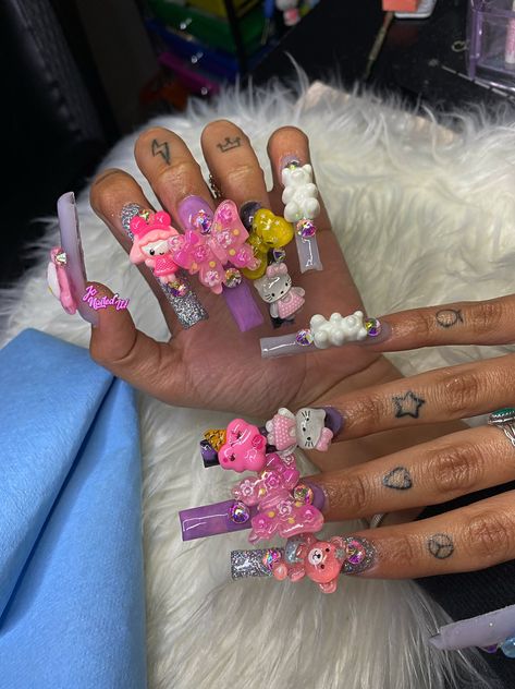 Nails With Big Charms, Long Acrylic Nail Designs, Cute Acrylic Nail Designs, Y2k Nails, Exotic Nails, Really Cute Nails, Long Acrylic Nails Coffin, Nail Swag, Bling Acrylic Nails