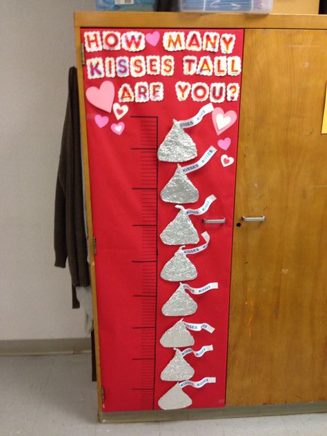 How many kisses tall are you? #valentinesday #preschool #prek How Many Kisses Tall Are You, Valentine’s Day Preschool Door, Valentines Day Boards Preschool, Valentine Boards For Preschool, February Preschool Door Ideas, Valentines Classroom Decor, Valentine Classroom Decorations, Valentines Day Door Classroom, Valentine Door Decorations For School