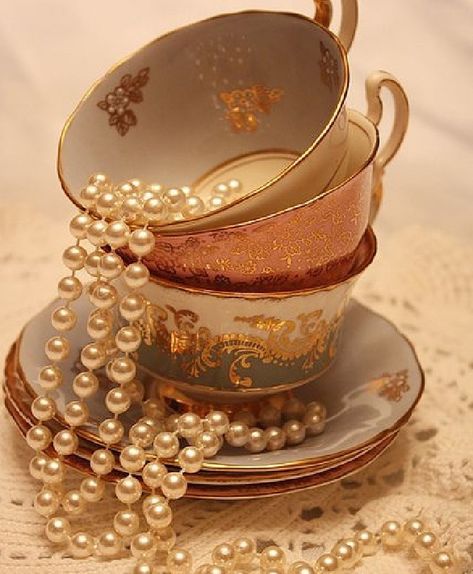 Pearls Aesthetic, Pearl Aesthetic, Adored Vintage, Gold Aesthetic, Yellow Aesthetic, Tea Cups Vintage, Aesthetic Vintage, Vintage Tea, Aesthetic Photo