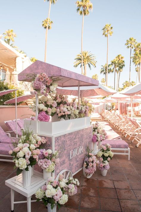 Dior flower cart at beverly hills hotel. Our favorite pink palace hosting a dream luncheon. Corporate Event Centerpieces, Paris Party Decorations, Party Rental Ideas, Event Venue Design, French Baby Shower, Floral Birthday Party, Bee Baby Shower Theme, Carnival Themed Party, Picnic Decorations