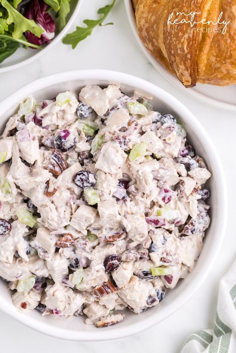 Cranberry Pecan Chicken Salad Recipe Turtle Lasagna, Cranberry Chicken Salad Recipe, Pecan Chicken Salad Recipe, Easy Lunches To Make, Cranberry Pecan Chicken Salad, Broccoli Salads, Chicken Wings Crockpot, Super Salad, Homemade Whipped Cream Recipe