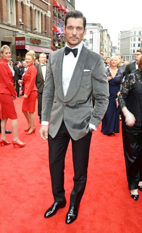 Gandy wore a grey Loro Piana jacket to the Olivier Awards. Black Tie Men, Black Tie Event Outfit, Black Tie Wedding Attire, David Gandy Style, Grammys 2023, Winter Gala, Black Tie Outfits, Black Tie Dress Code, Black Tie Optional