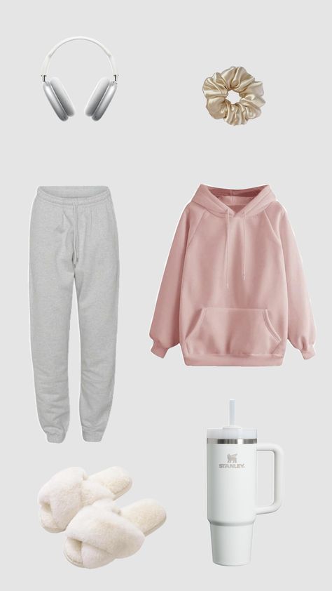 #preppy #sunday #ootd #comfy Comfy Aesthetic, Sunday Ootd, Comfy Outfits, Outfits For Teens, Ootd, Quick Saves, Clothes