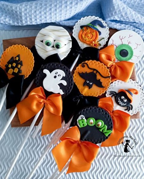 Cake 2022, Galletas Halloween, Halloween Cake Pops, Halloween Food Treats, Halloween Chocolate, Halloween Cake, Halloween Food For Party, Halloween Food, Halloween 2024