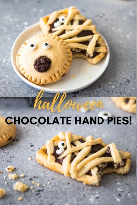 Chocolate Hand Pies, Pie Crust Uses, Hand Pie Recipes, Hand Pie, Halloween Chocolate, Holiday Foods, Hand Pies, Chocolate Filling, Creamy Chocolate