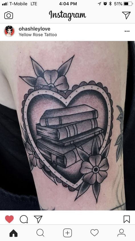 Library Tattoo, Auto Tattoo, Yellow Rose Tattoos, American Traditional Tattoo Ideas, Bookish Tattoos, Traditional Tattoo Ideas, Traditional Books, American Tattoos, Tattoo Black