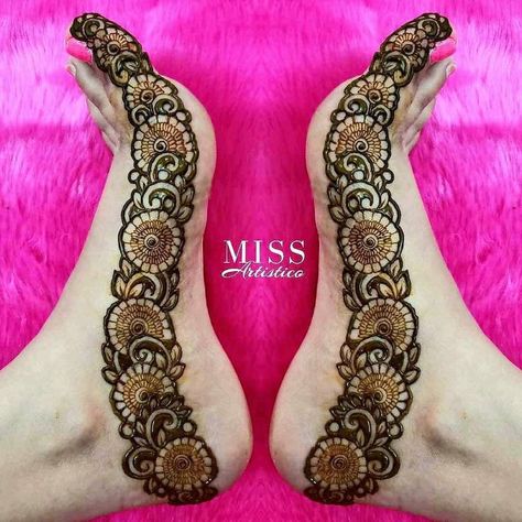 Foot Mehandi Designs, Mehndi Design Pakistani, Mehndi Stylish, Foot Mehndi Designs, Mehndi Designs For Brides, Feet Mehndi Design, Foot Mehndi Design, Leg Mehendi Design, Leg Henna Designs