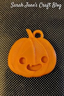 3D Printed Pumpkin Keychains Glass Etching Projects, Inexpensive Art, Small Ceramic Bowl, How To Make Coasters, Hook And Loop Tape, Paper Heart, Contact Paper, White Bowls, Rubbing Alcohol