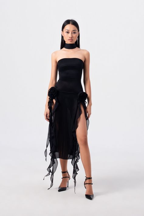 The Thieves Evening Dress | Fancì Club The Thieves, Vegas Outfit, Long Bodycon Dress, Mode Kpop, Stil Inspiration, Mode Inspo, Tube Dress, Looks Style, Mode Inspiration