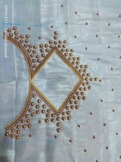 Blouse Back Neck Designs Latest Simple Aari Work Designs, Aari Design, Pattu Pavadai, Hand Work Design, Aari Designs, Birds Embroidery Designs, Traditional Blouse Designs, Hand Beaded Embroidery, Simple Embroidery Designs